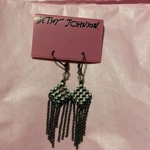 NWT Betsy Johnson Leverback Drop Earrings